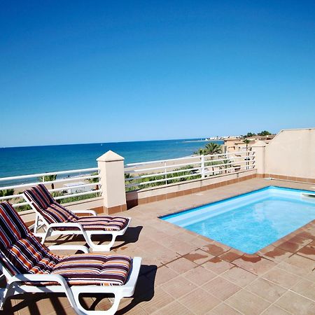 Atico Con Piscina Privada En Primera Linea Apartman Denia Szoba fotó