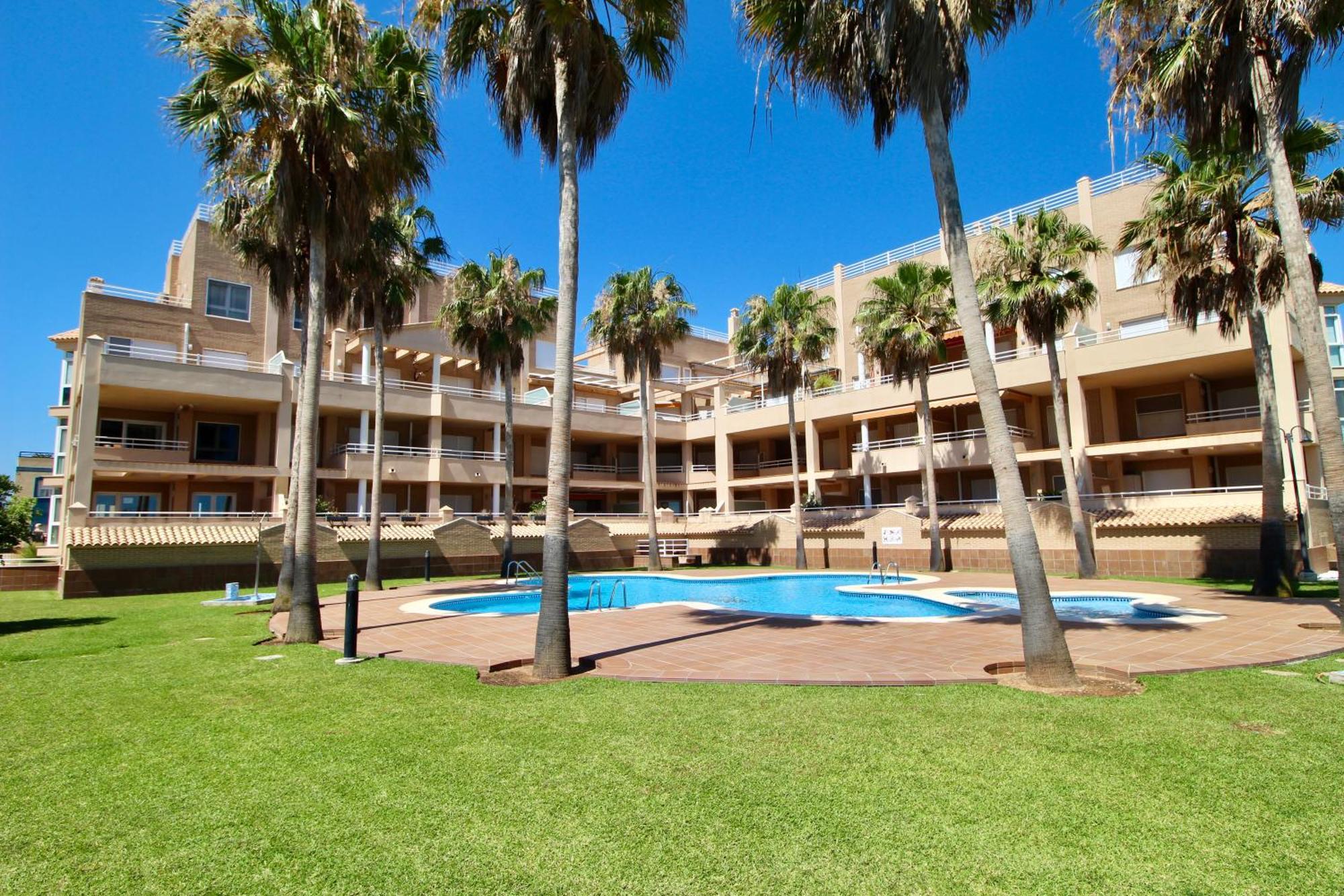 Atico Con Piscina Privada En Primera Linea Apartman Denia Szoba fotó