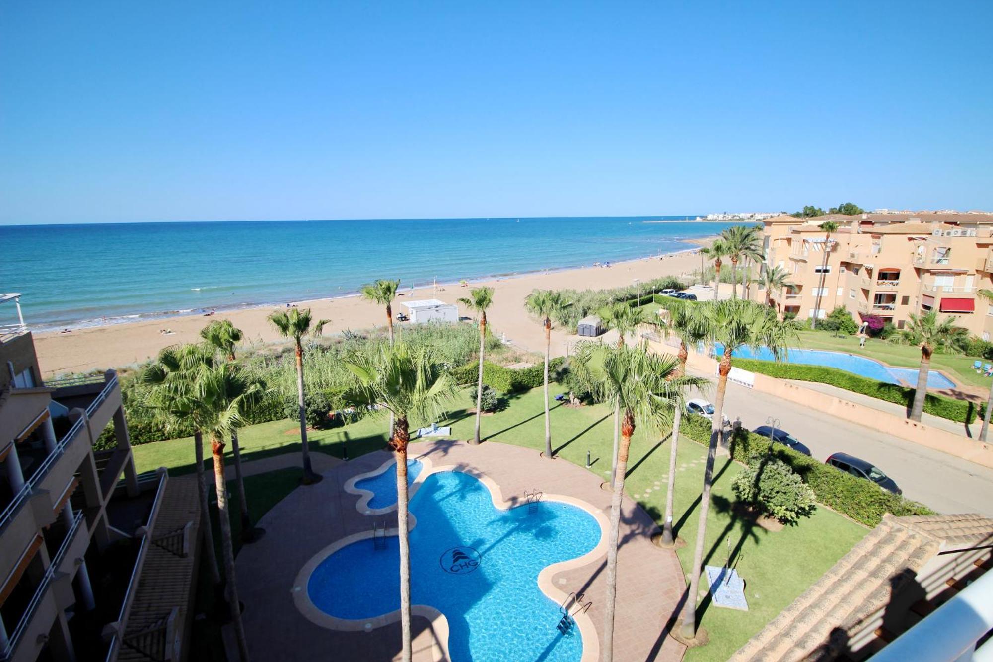 Atico Con Piscina Privada En Primera Linea Apartman Denia Szoba fotó